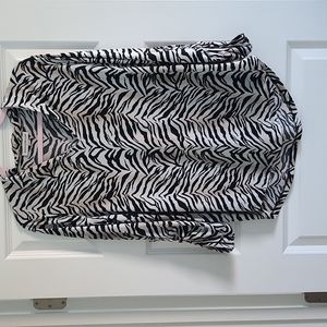 Joneswear animal print top